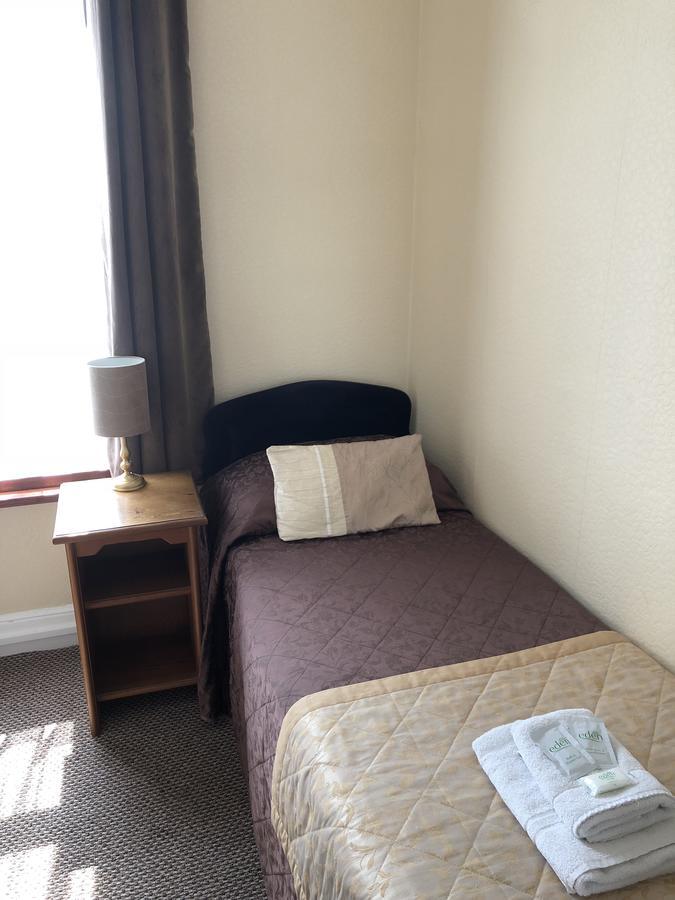 Fairways Guest House Кембридж Екстер'єр фото